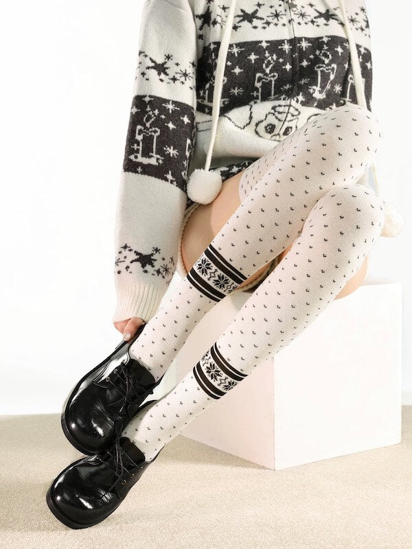 cutiekill-white-snowflake-polka-dot-thigh-high-socks-c0525