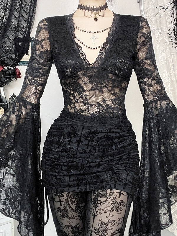 cutiekill-witchy-goth-floral-lace-top-ah0770