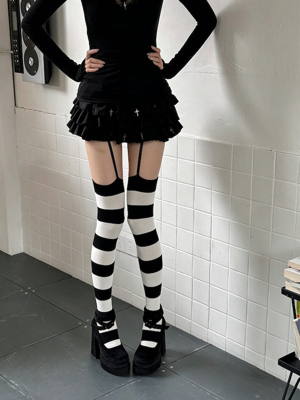 cutiekill-y2k-striped-suspender-stockings-c0537-3