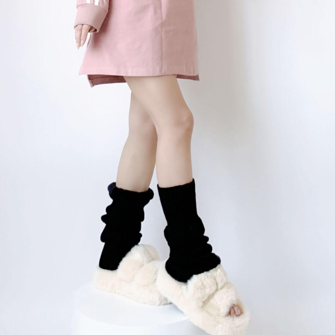 cutiekill-furry-pink-leg-warmers-c0164