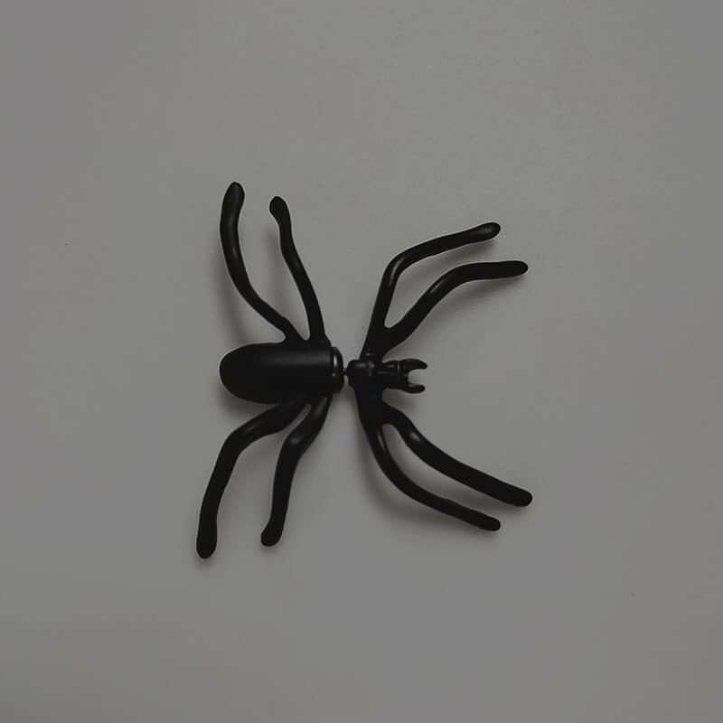 cutiekill-goth-black-spider-earring-ah0059