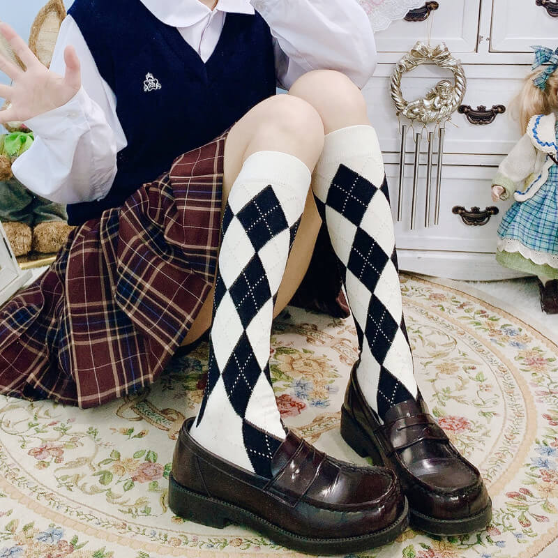    cutiekill-vintage-school-girl-diamond-stockings-c0068